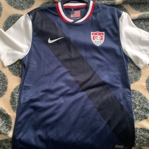 Mens usmnt Nike jersey size l